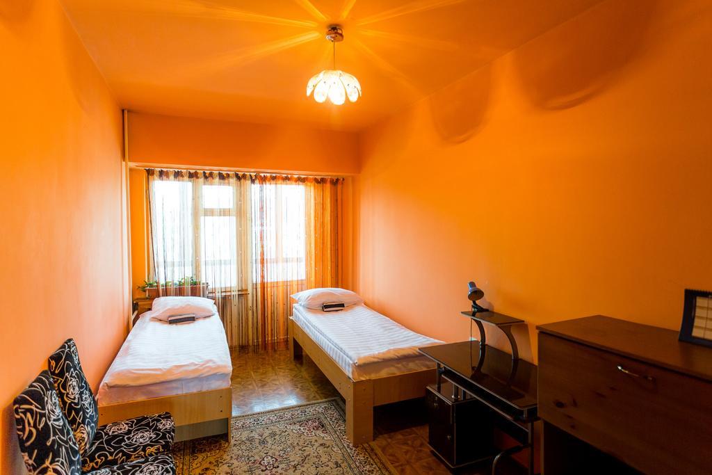 USSR Hostel Bișkek Cameră foto