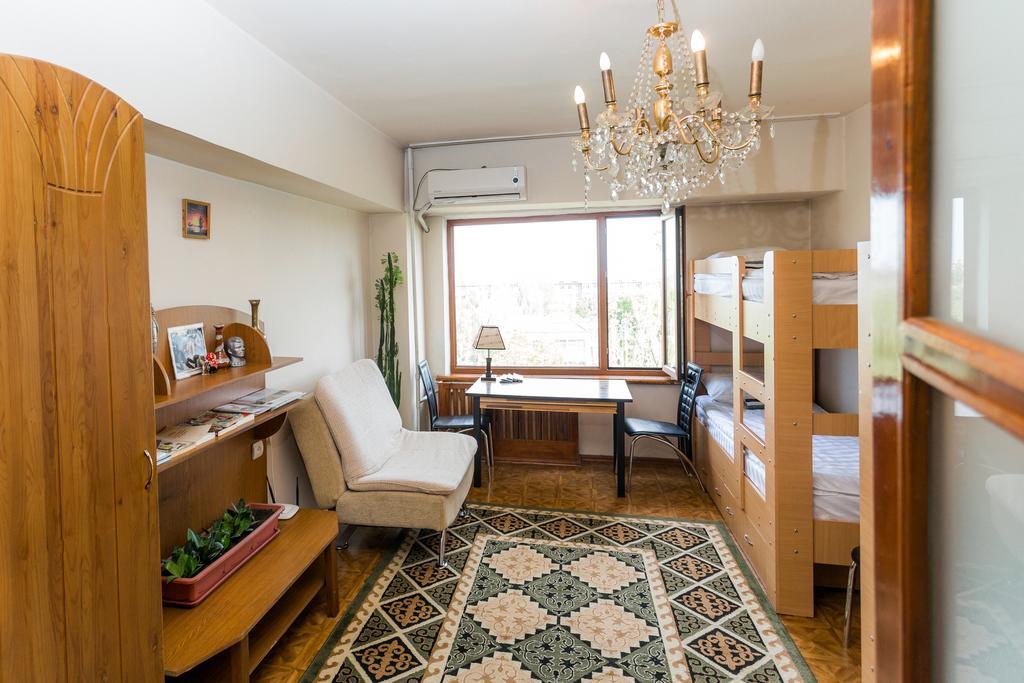 USSR Hostel Bișkek Cameră foto